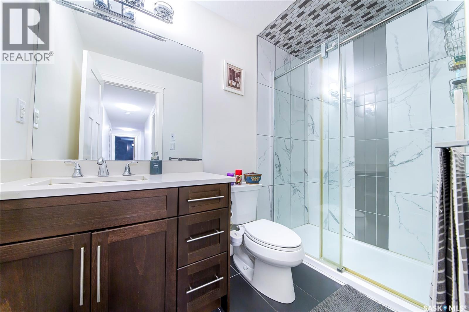 733 Gowan Road, Warman, SK - Indoor Photo Showing Bathroom