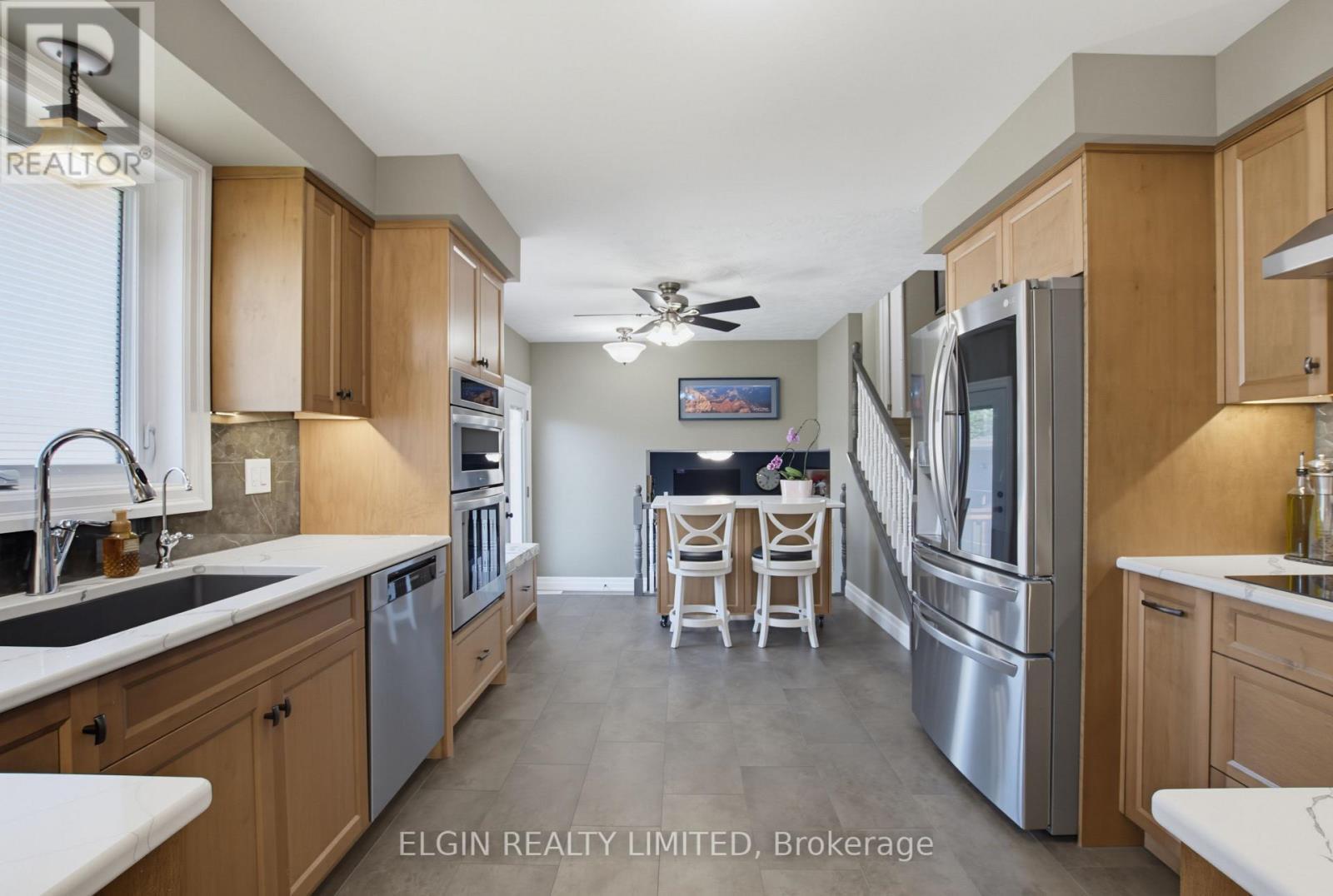 3 Trevithick Terrace, St. Thomas, ON - Indoor Photo Showing Kitchen