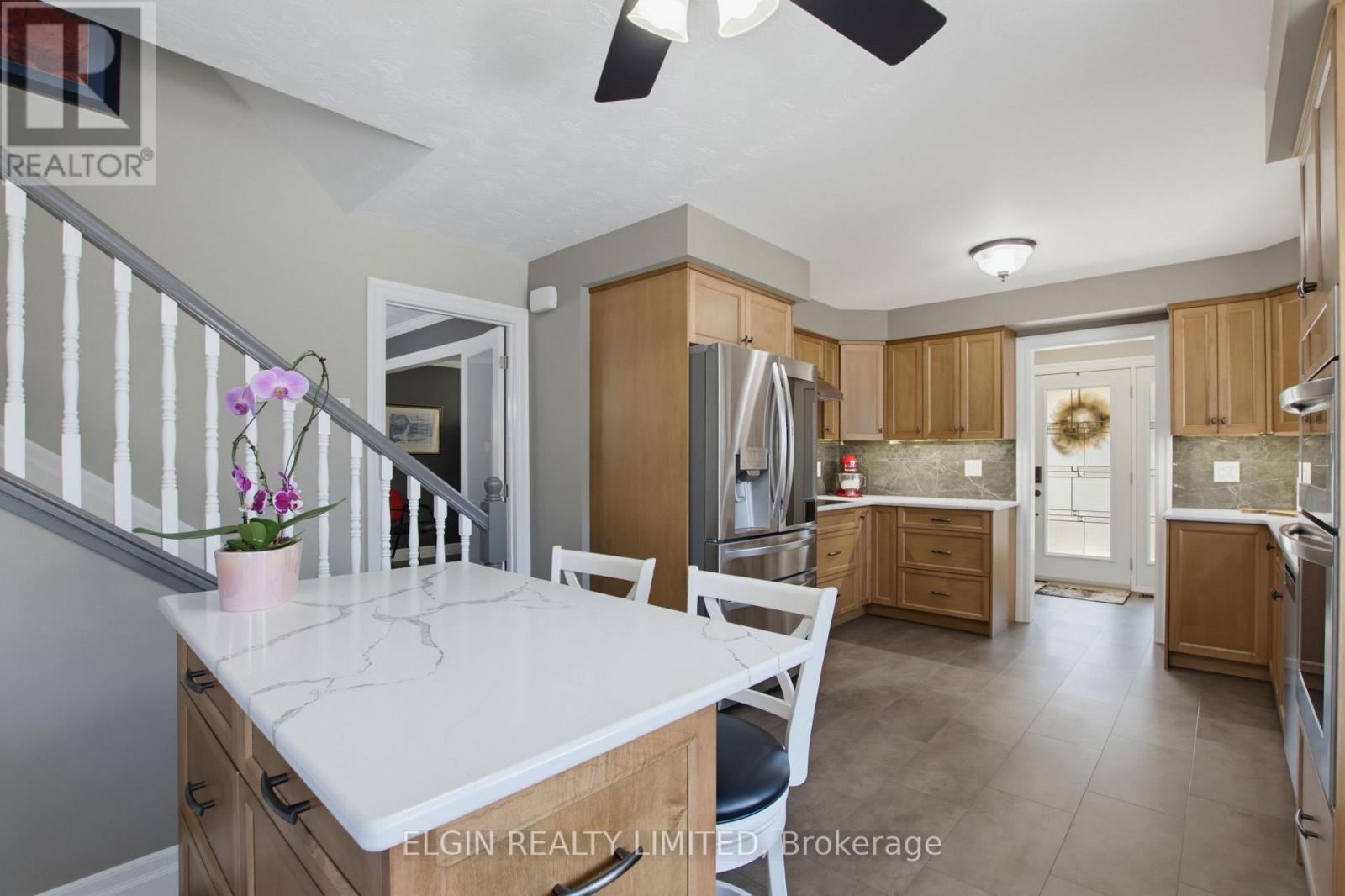 3 Trevithick Terrace, St. Thomas, ON - Indoor Photo Showing Kitchen