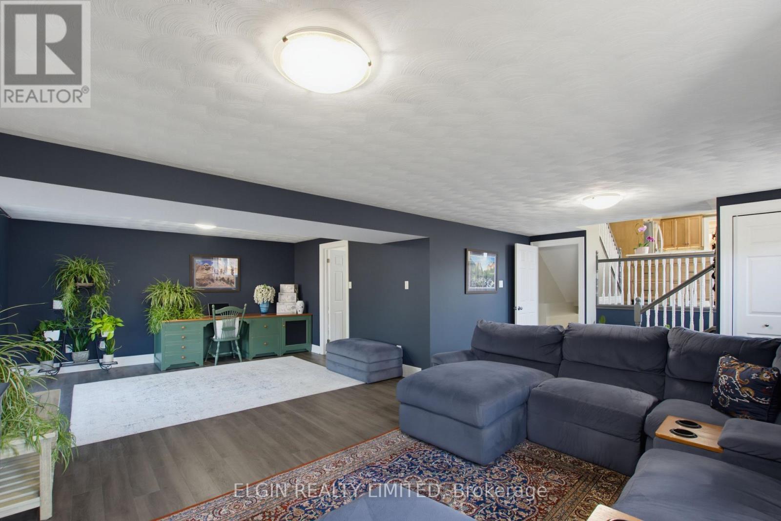 3 Trevithick Terrace, St. Thomas, ON - Indoor Photo Showing Living Room