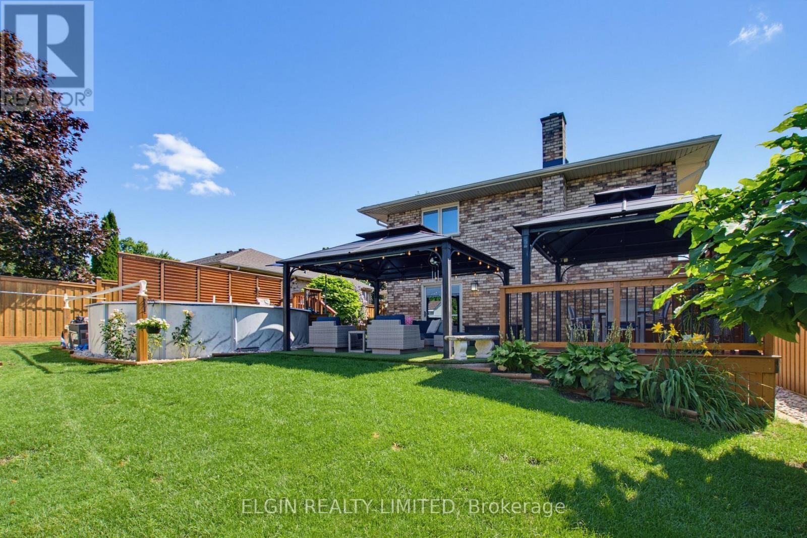3 Trevithick Terrace, St. Thomas, ON - Outdoor