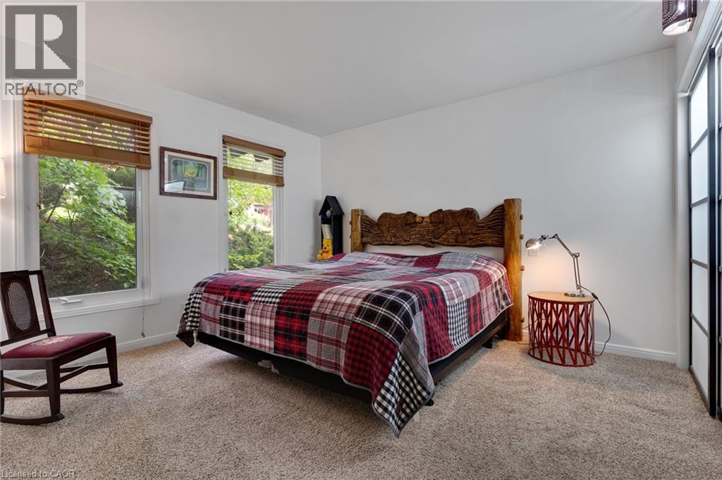 565 Fountain Street S, Cambridge, ON - Indoor Photo Showing Bedroom