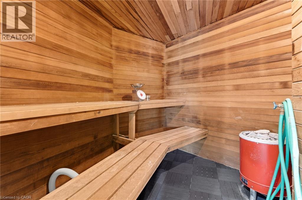 565 Fountain Street S, Cambridge, ON - Indoor Photo Showing Other Room