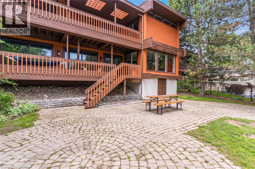 565 Fountain Street S, Cambridge, ON - Outdoor With Deck Patio Veranda