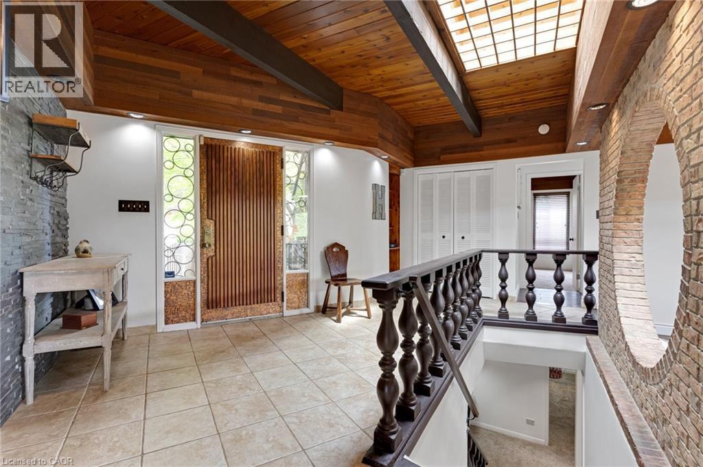 565 Fountain Street S, Cambridge, ON - Indoor Photo Showing Other Room