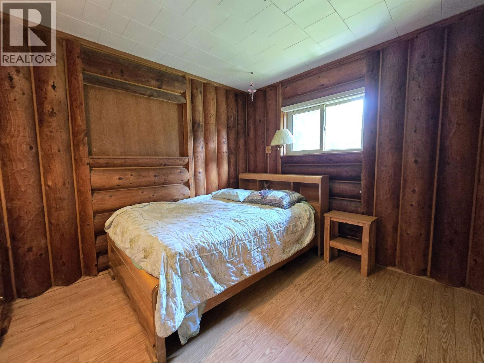 4055 Bailey Road, Valemount, BC - Indoor Photo Showing Bedroom