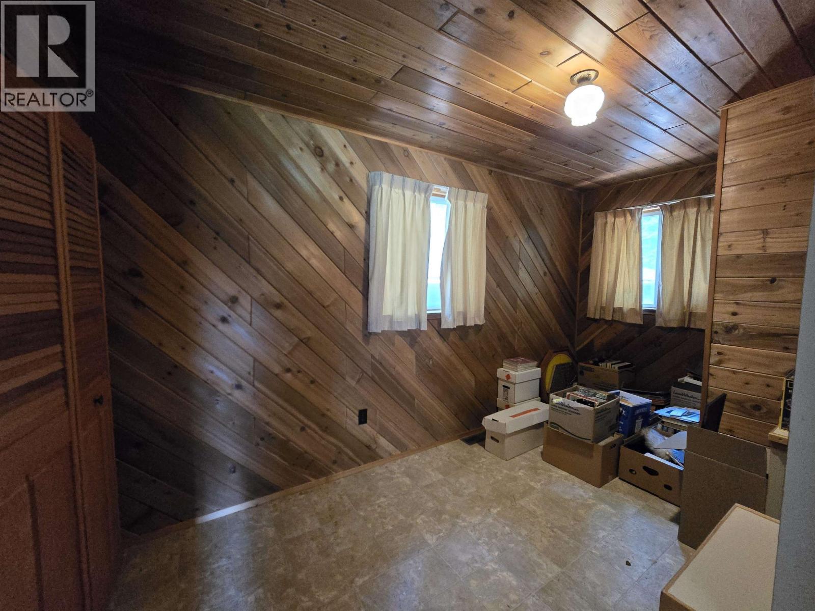 4055 Bailey Road, Valemount, BC - Indoor Photo Showing Other Room