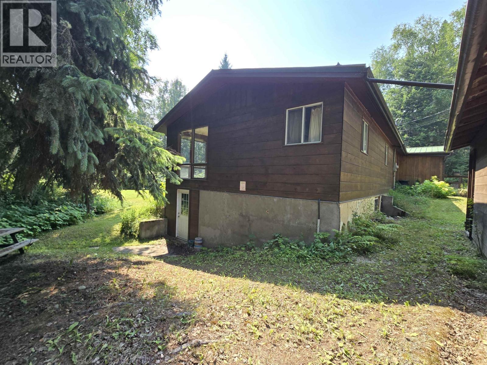 4055 Bailey Road, Valemount, BC - Outdoor