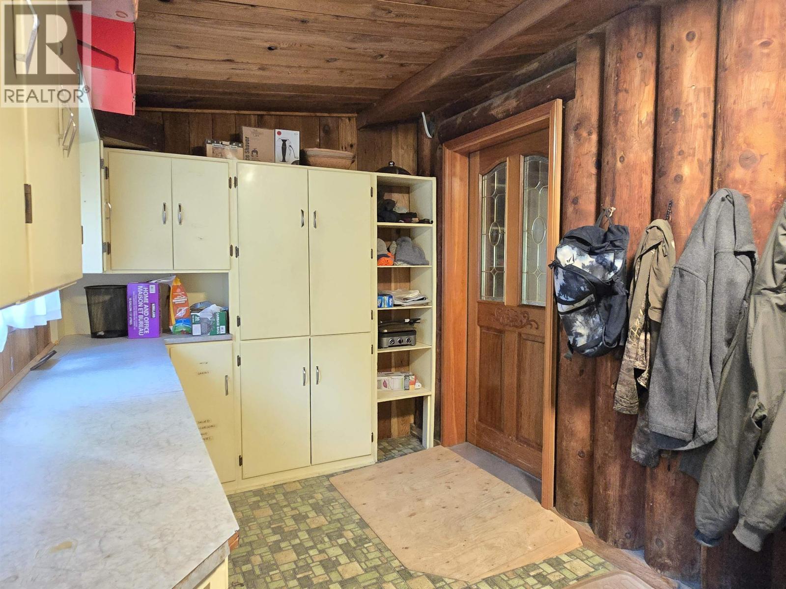 4055 Bailey Road, Valemount, BC - Indoor
