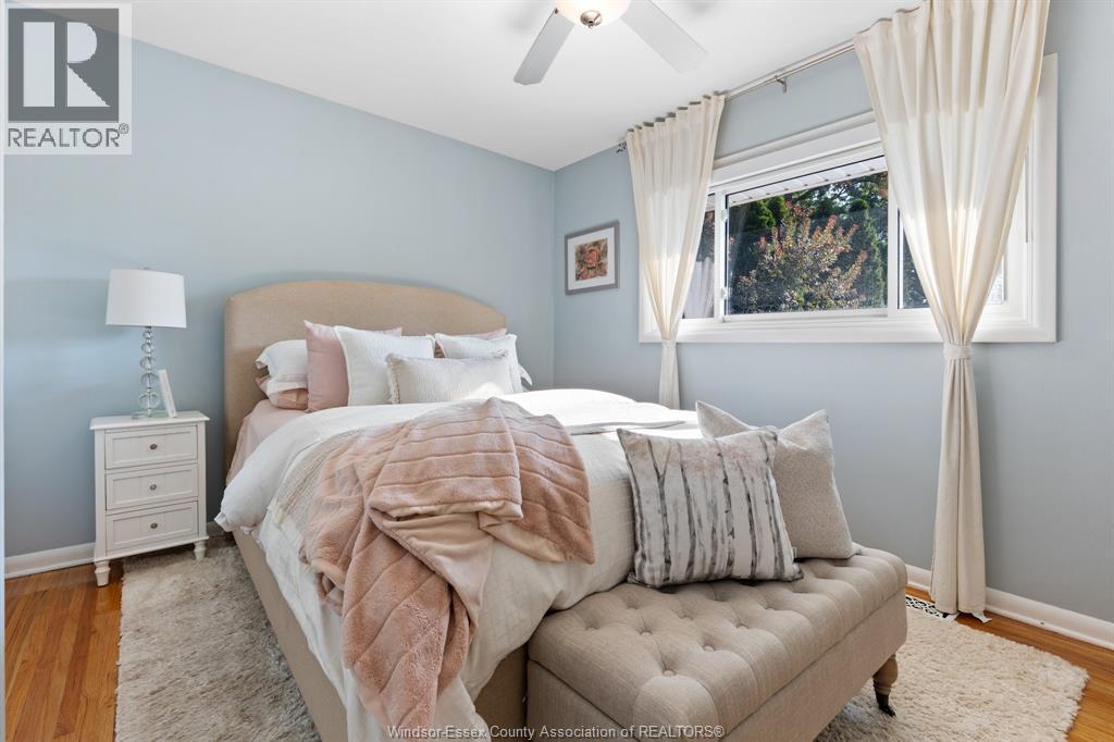 462 Dormar Drive, Windsor, ON - Indoor Photo Showing Bedroom