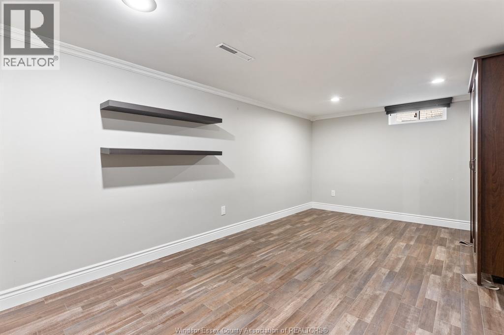 462 Dormar Drive, Windsor, ON - Indoor Photo Showing Other Room