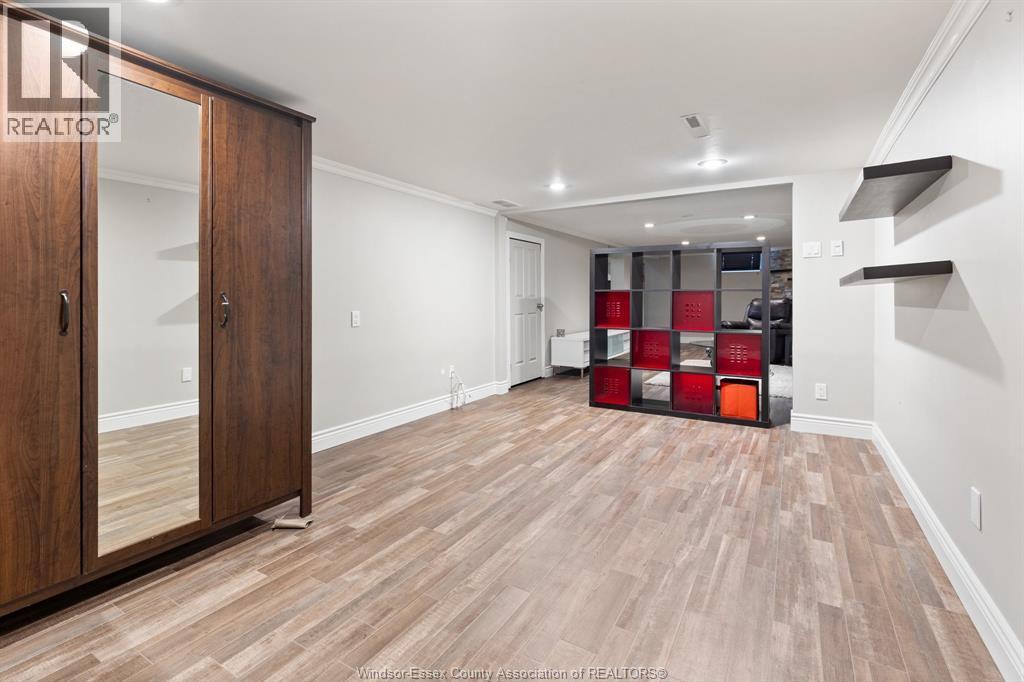462 Dormar Drive, Windsor, ON - Indoor Photo Showing Other Room