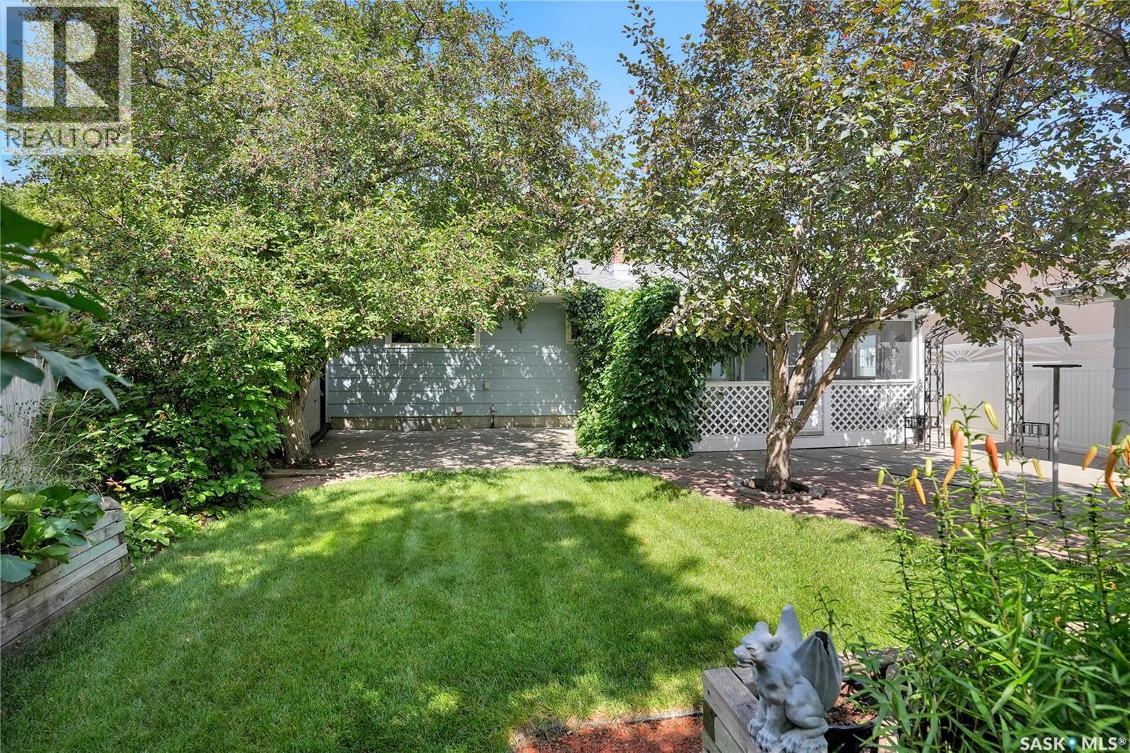 6015 7Th Avenue N, Regina, SK - Outdoor