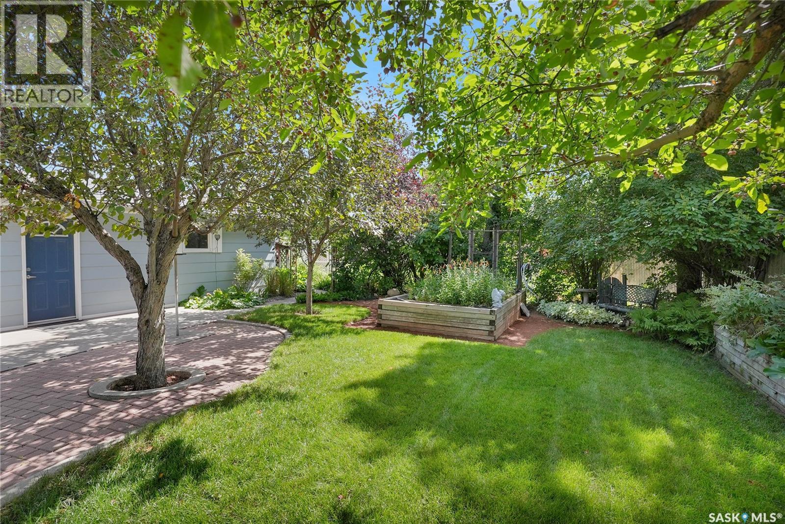 6015 7Th Avenue N, Regina, SK - Outdoor