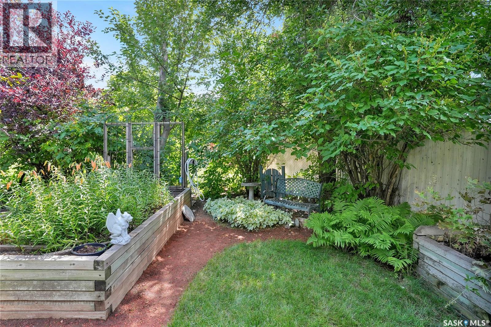 6015 7Th Avenue N, Regina, SK - Outdoor