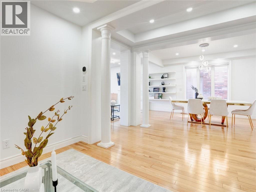 584 Pinery Trail, Waterloo, ON - Indoor