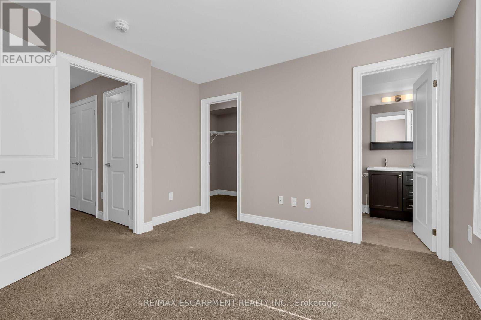 2 Waterview Lane, Grimsby, ON - Indoor Photo Showing Other Room