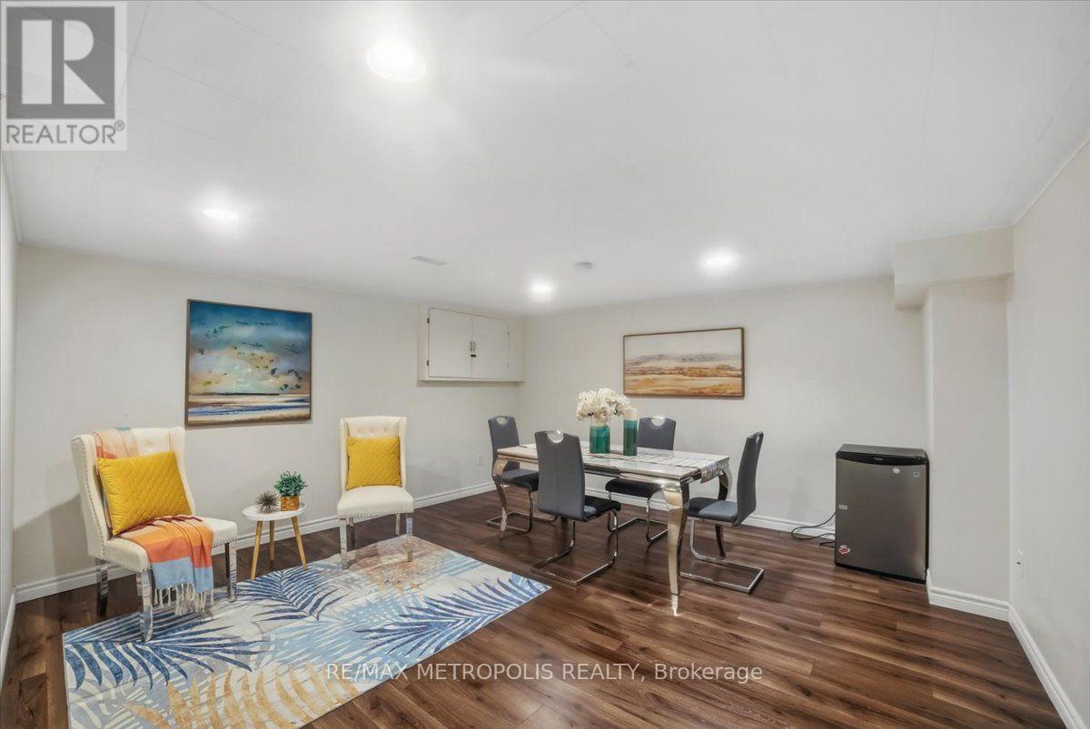 615 Dogwood Lane, Waterloo, ON - Indoor