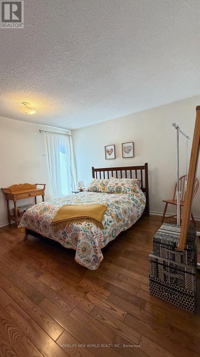 5 Doral Gate, Markham, ON - Indoor Photo Showing Bedroom