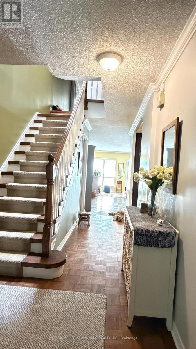 5 Doral Gate, Markham, ON - Indoor Photo Showing Other Room