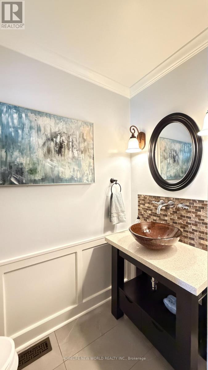 5 Doral Gate, Markham, ON - Indoor Photo Showing Bathroom