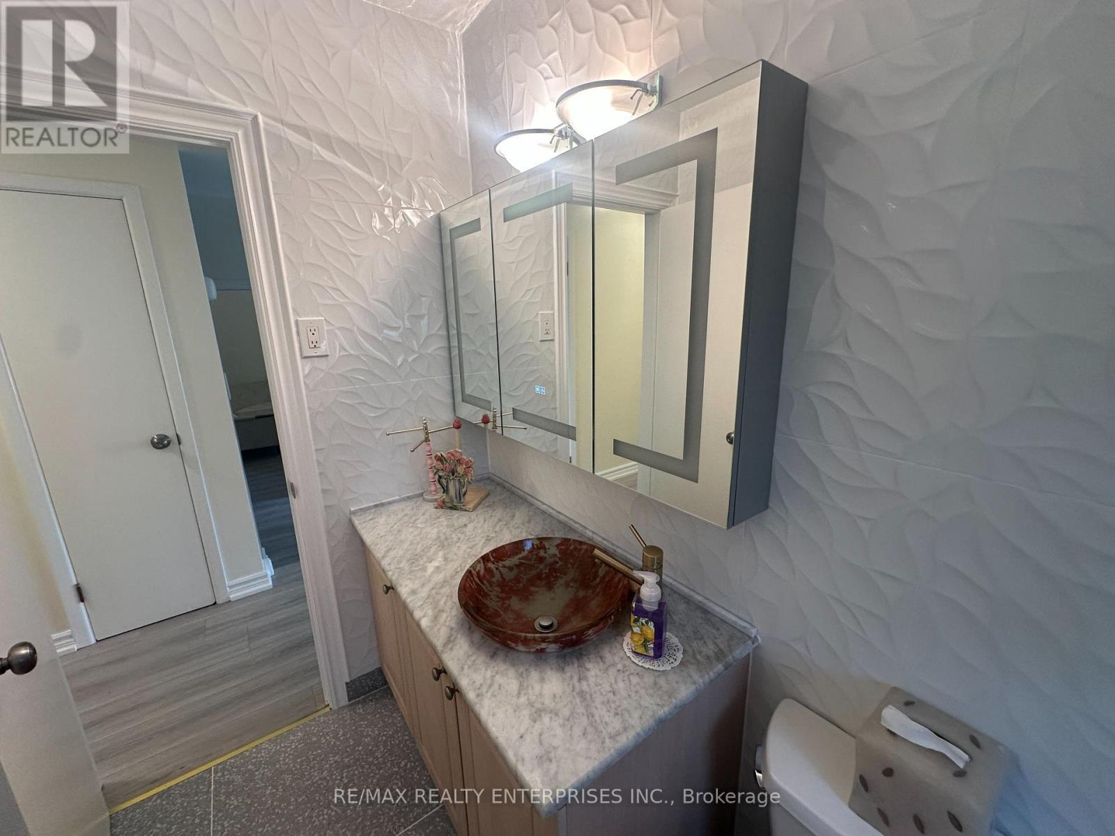 1571 Muir Road, Mississauga, ON - Indoor Photo Showing Bathroom