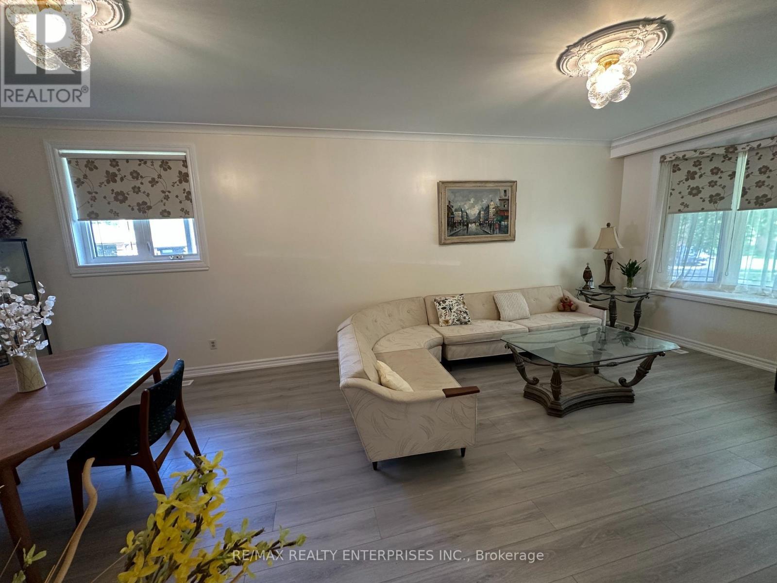 1571 Muir Road, Mississauga, ON - Indoor