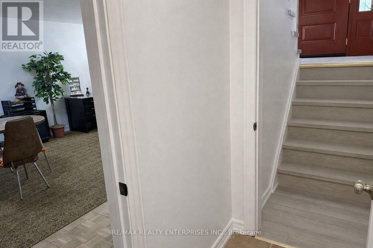 1571 Muir Road, Mississauga, ON - Indoor Photo Showing Other Room