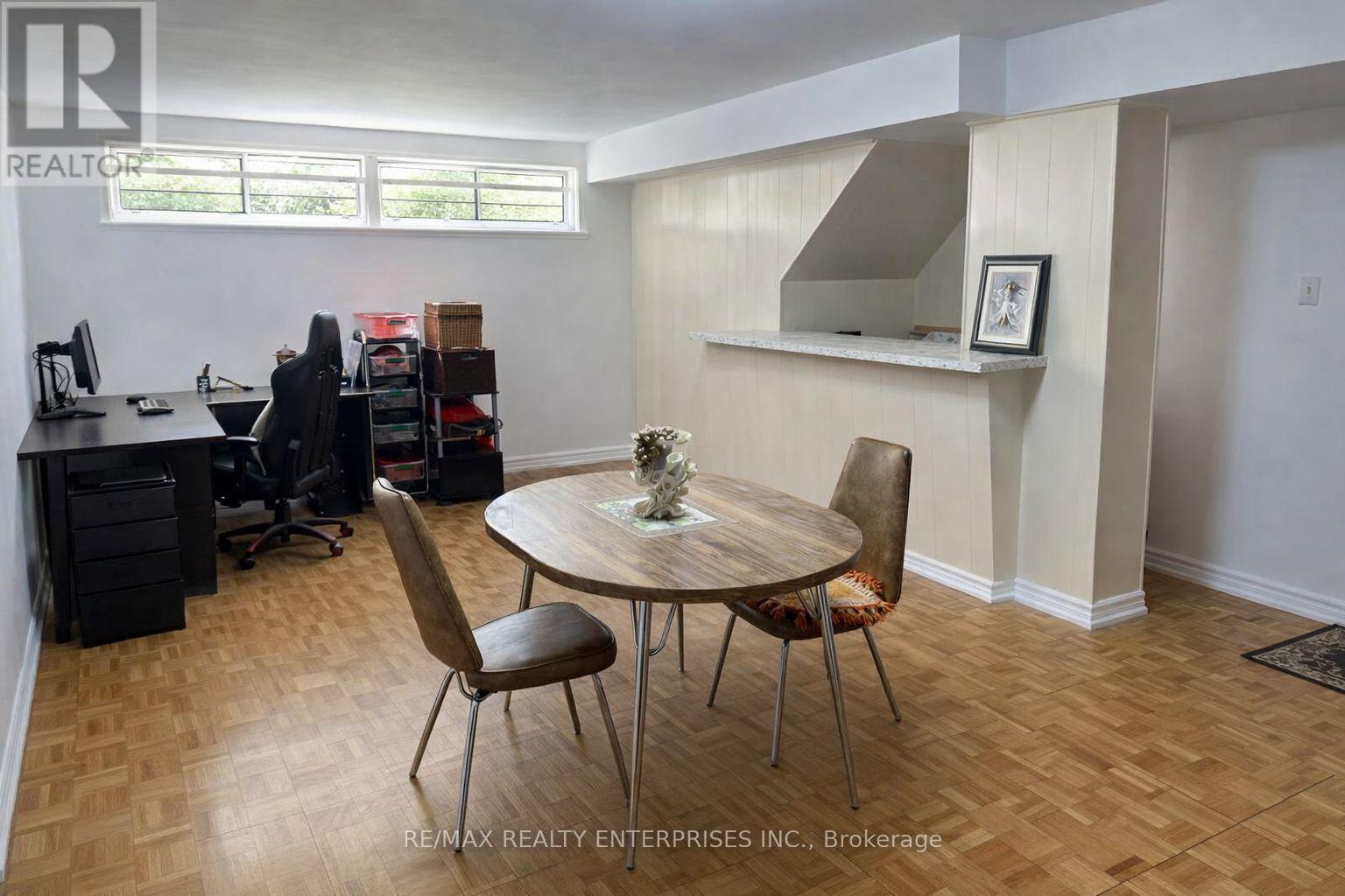 1571 Muir Road, Mississauga, ON - Indoor