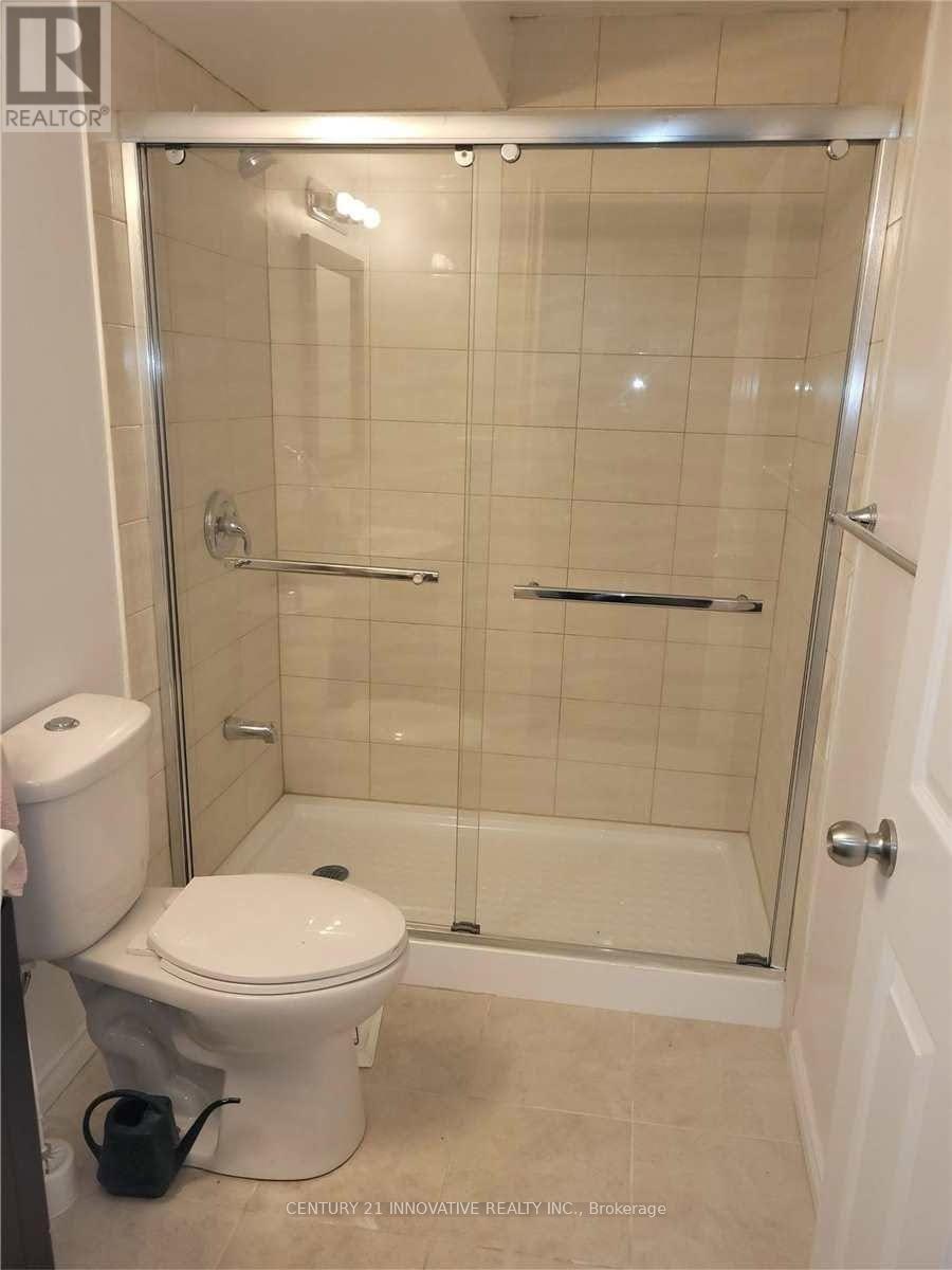 14 Whitbread Crescent, Ajax, ON - Indoor Photo Showing Bathroom