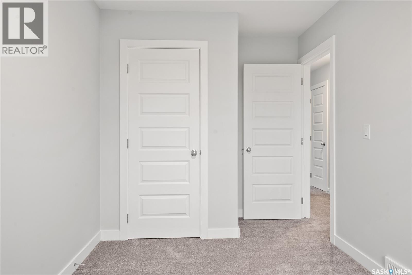 2921 Green Turtle Road, Regina, SK - Indoor Photo Showing Other Room