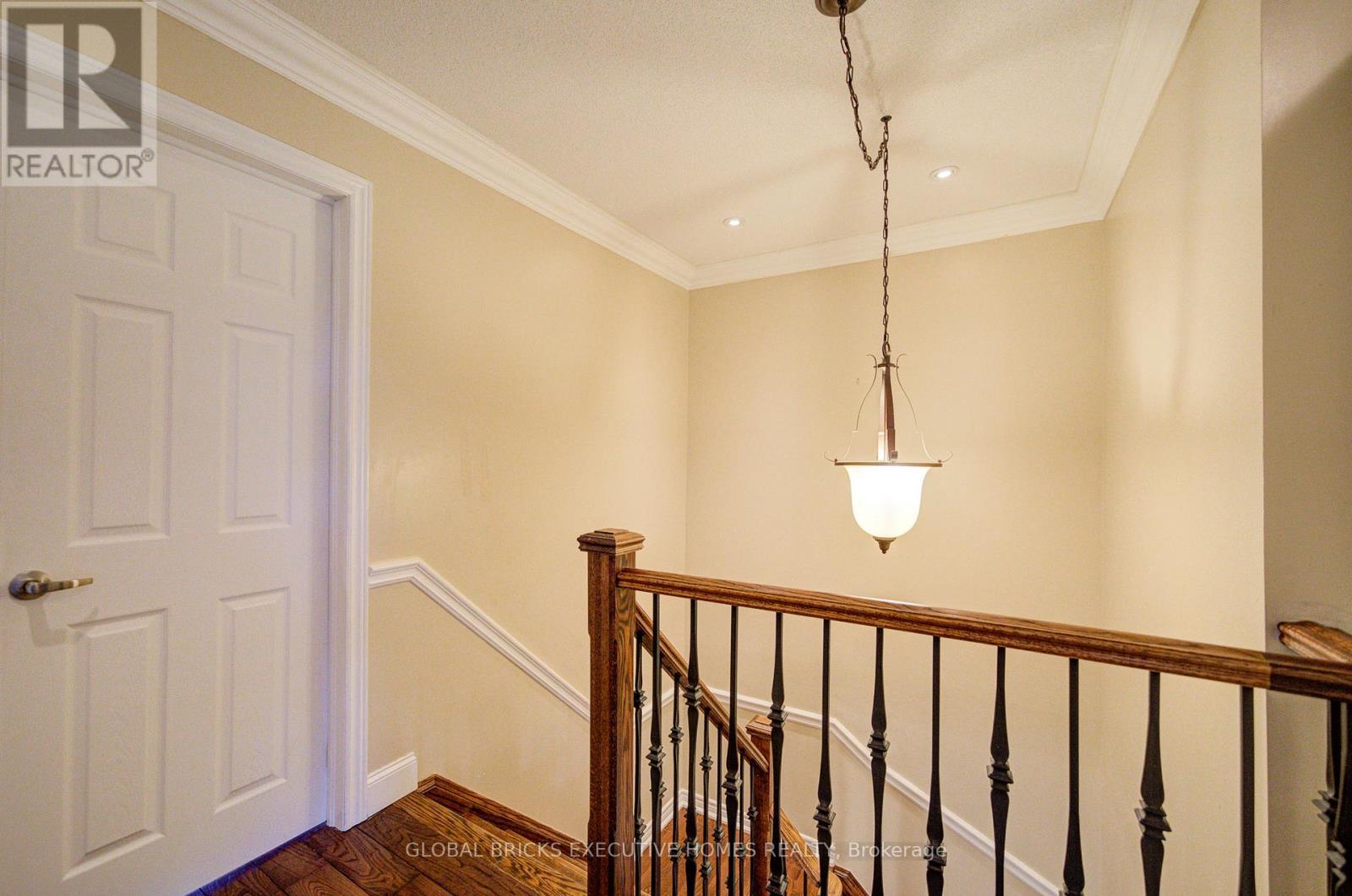3885 Eglinton Avenue, Mississauga, ON - Indoor Photo Showing Other Room