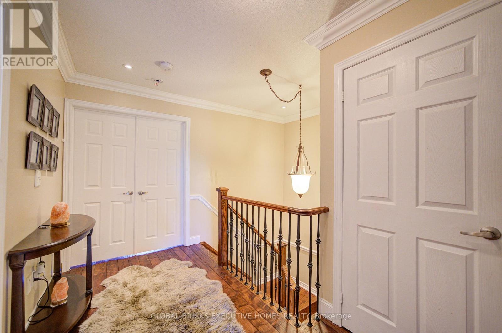 3885 Eglinton Avenue, Mississauga, ON - Indoor Photo Showing Other Room