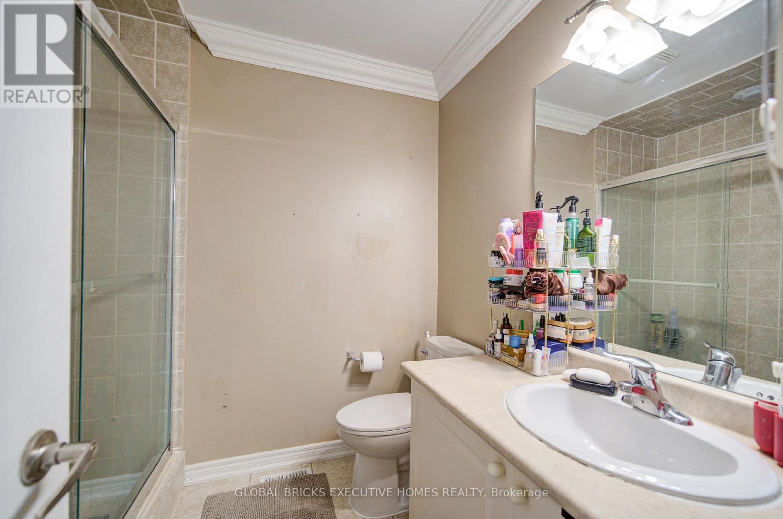 3885 Eglinton Avenue, Mississauga, ON - Indoor Photo Showing Bathroom