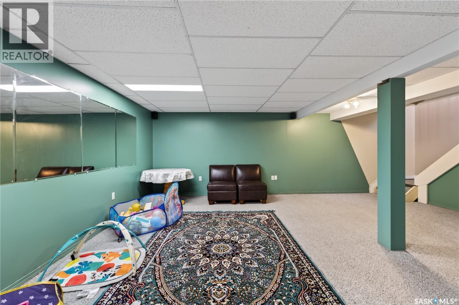 12 Jackson Bay, Regina, SK - Indoor Photo Showing Other Room