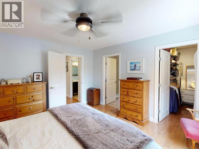 7066 Qualicum Way, Powell River, BC - Indoor Photo Showing Bedroom