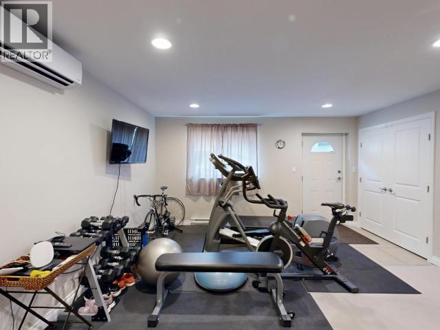 7066 Qualicum Way, Powell River, BC - Indoor Photo Showing Gym Room