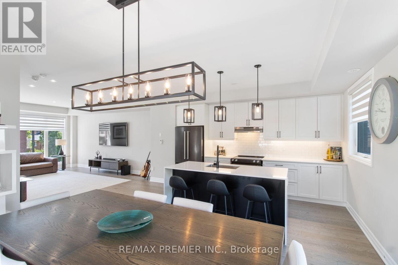 2 Gaddi Way, Vaughan, ON - Indoor