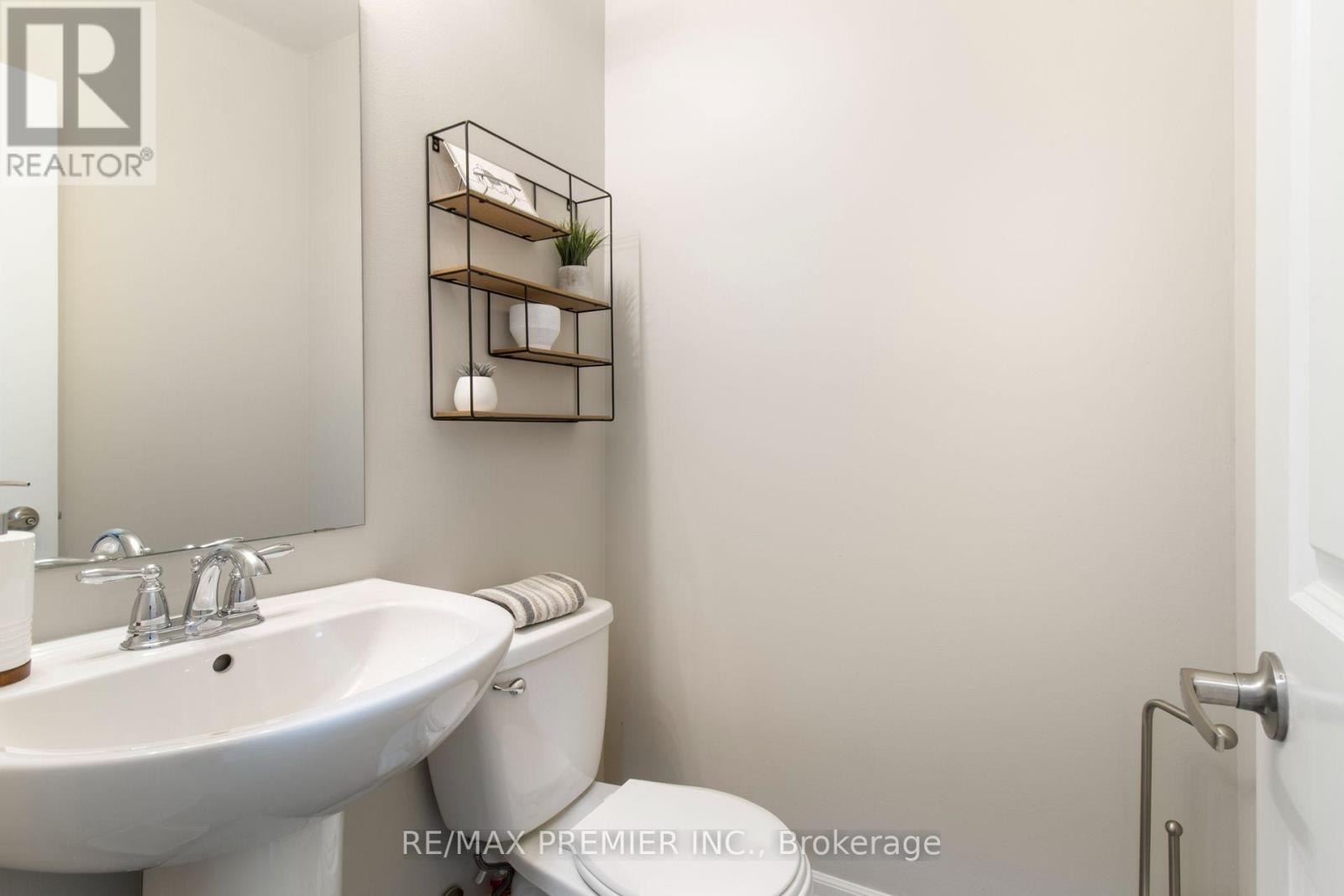 2 Gaddi Way, Vaughan, ON - Indoor Photo Showing Bathroom