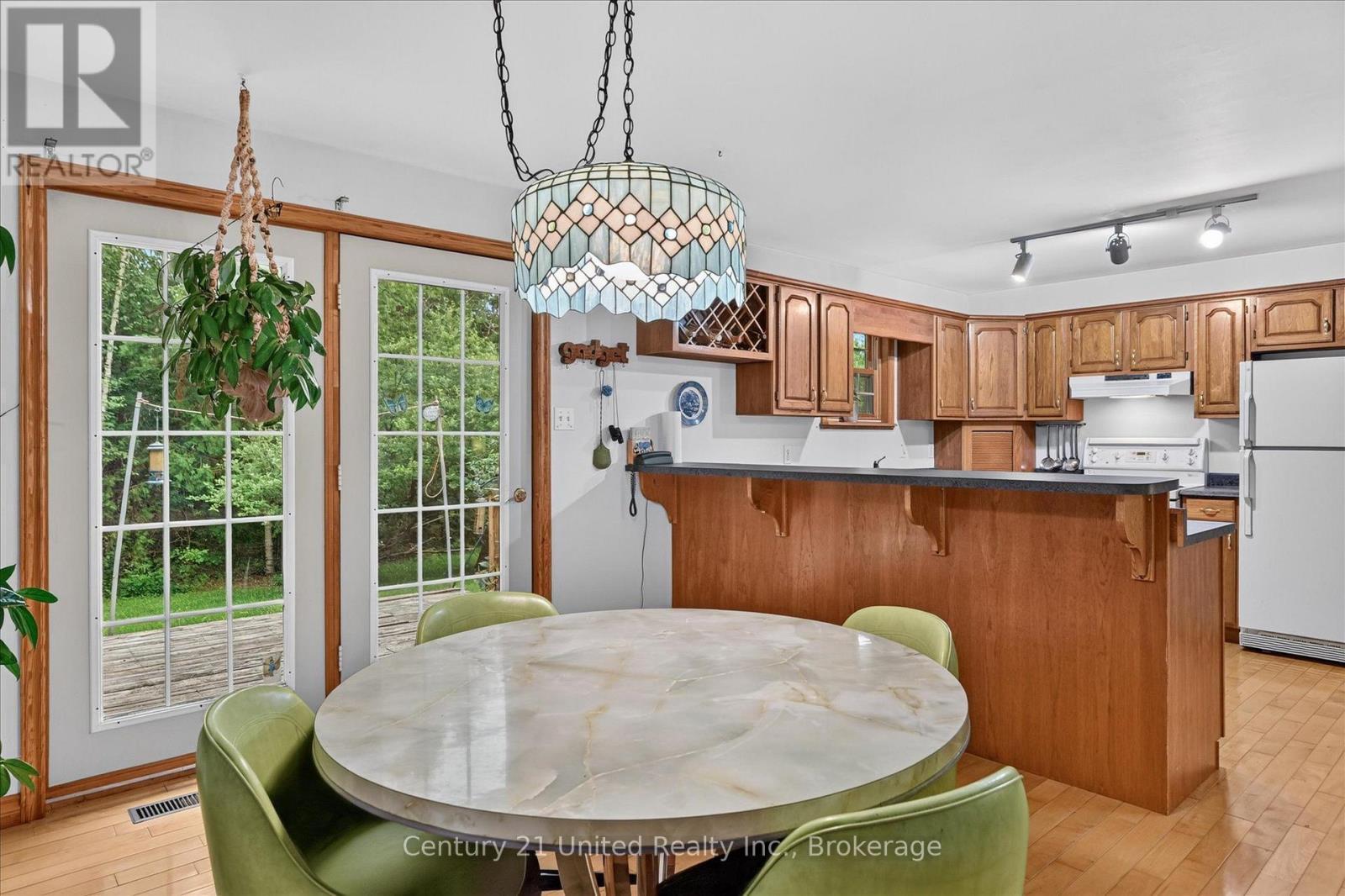 335 Douro 3Rd Line, Douro-Dummer, ON - Indoor Photo Showing Dining Room