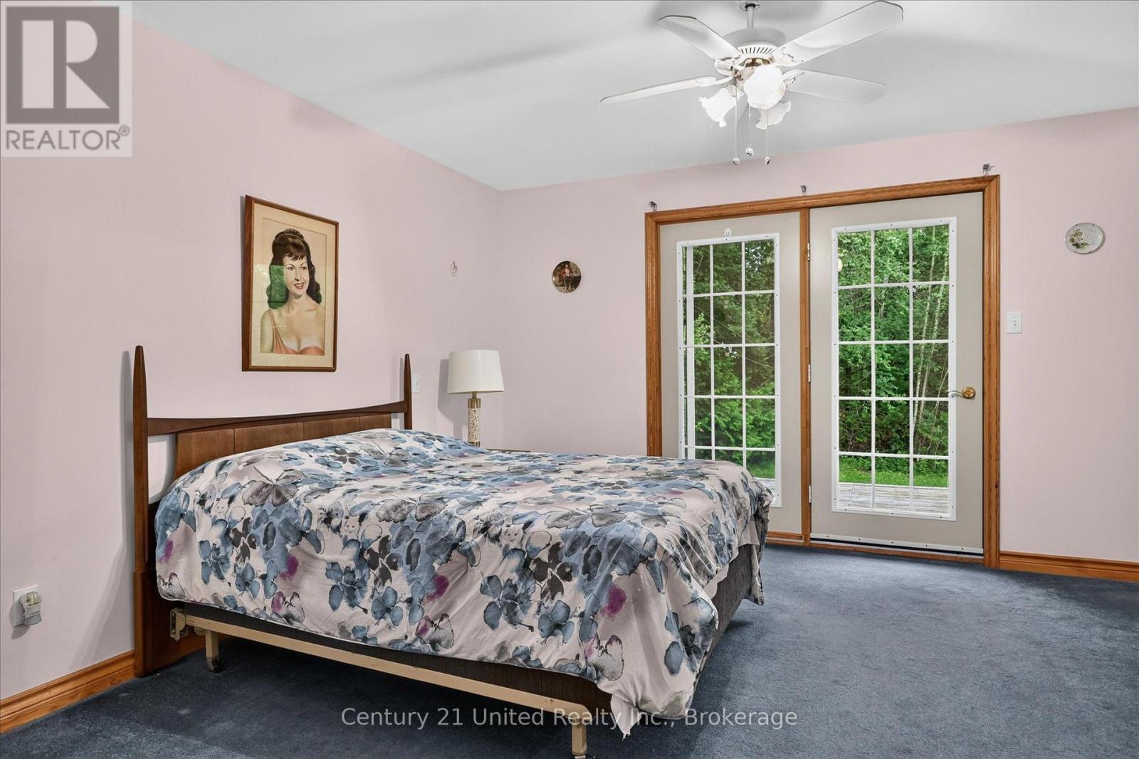 335 Douro 3Rd Line, Douro-Dummer, ON - Indoor Photo Showing Bedroom