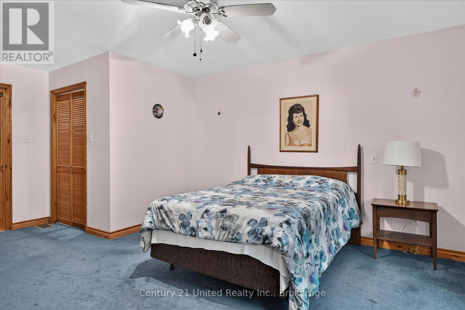 335 Douro 3Rd Line, Douro-Dummer, ON - Indoor Photo Showing Bedroom