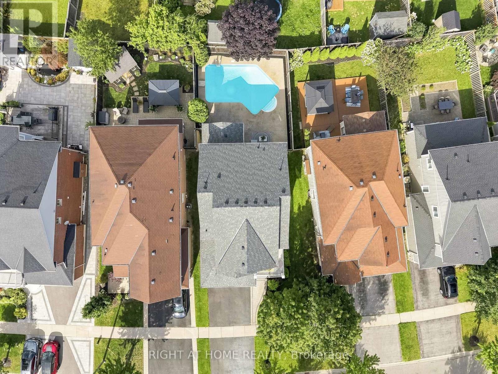 179 Cachet Boulevard, Whitby, ON - Outdoor