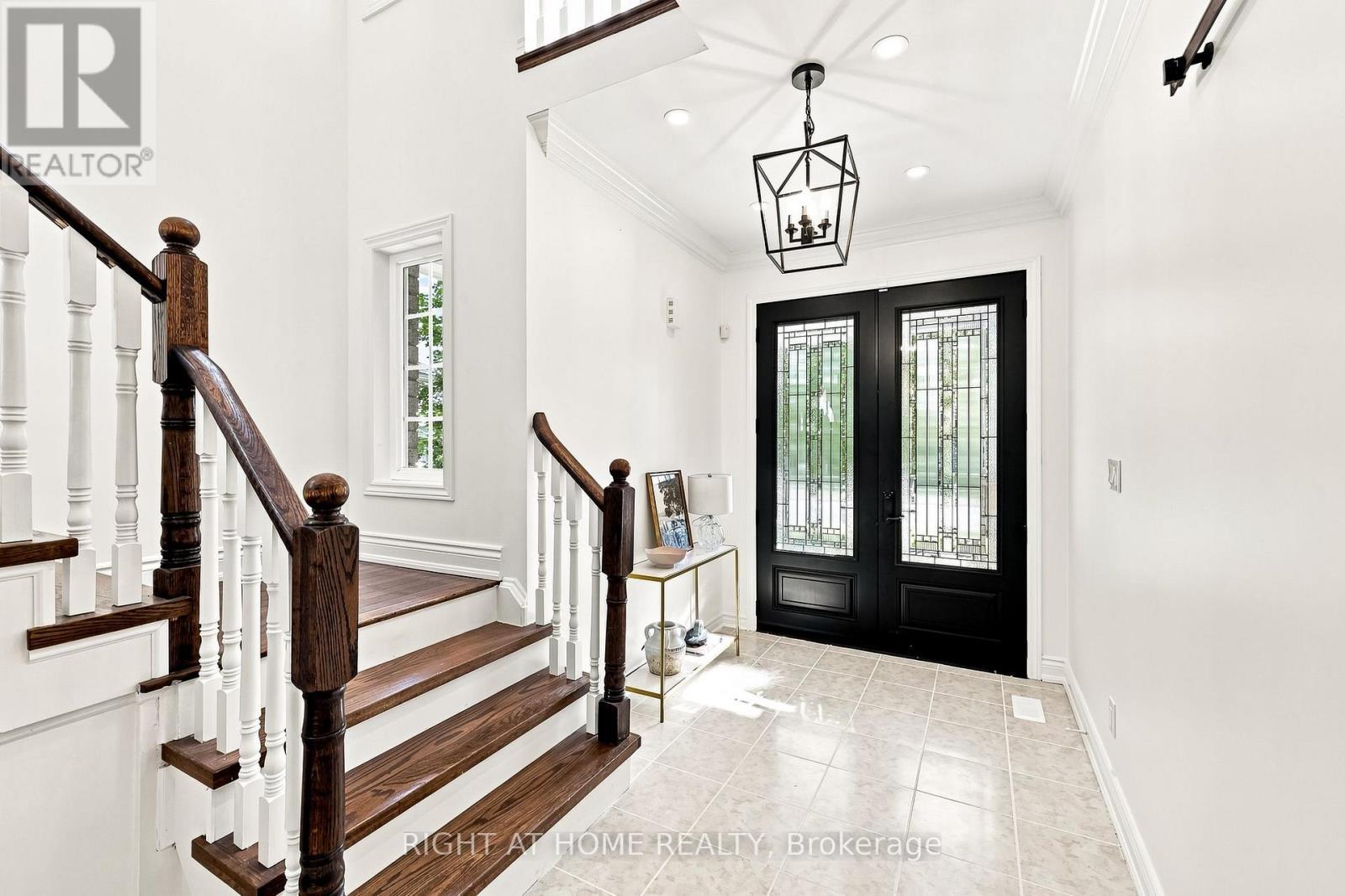 179 Cachet Boulevard, Whitby, ON - Indoor Photo Showing Other Room