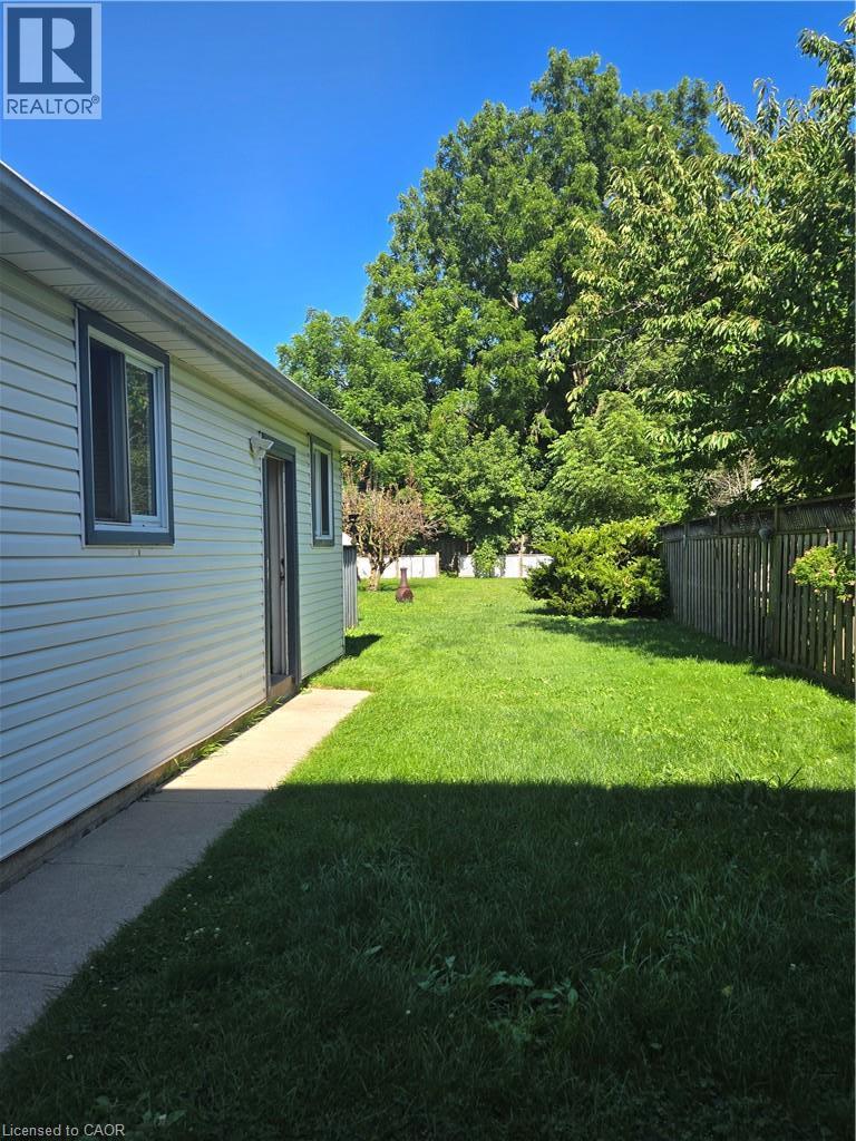 59 Chalmers Street S, Cambridge, ON - Outdoor