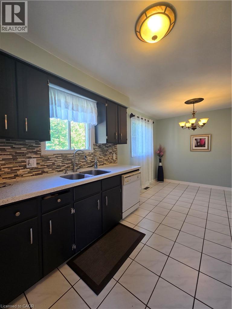 59 Chalmers Street S, Cambridge, ON - Indoor Photo Showing Kitchen With Double Sink