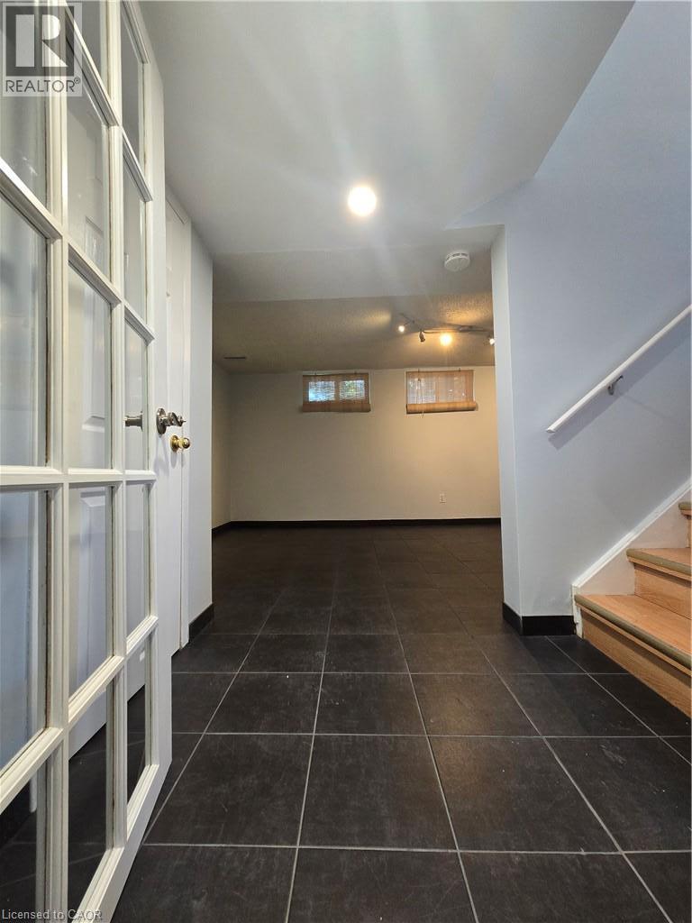 59 Chalmers Street S, Cambridge, ON - Indoor Photo Showing Other Room