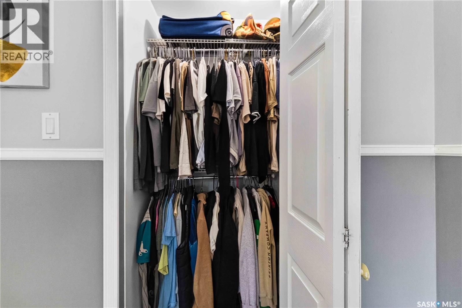 526 Tobin Crescent, Saskatoon, SK - Indoor With Storage