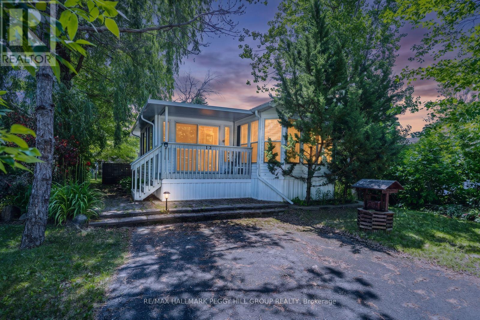 13 Huron Circle, Wasaga Beach, ON - Outdoor With Deck Patio Veranda