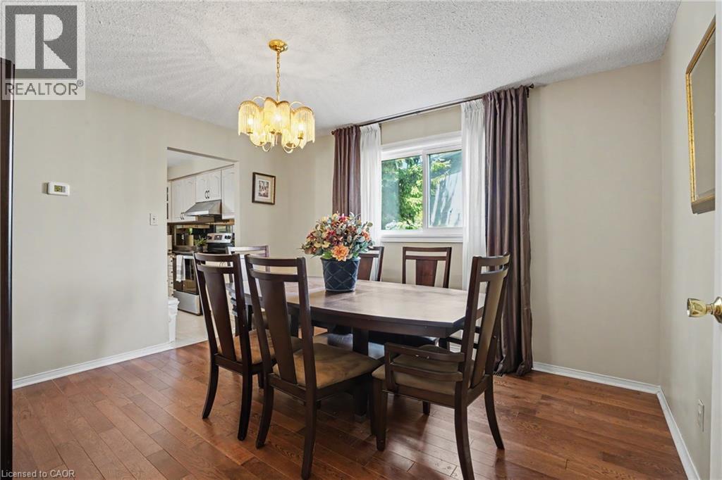 5172 Hidden Valley Court, Mississauga, ON - Indoor Photo Showing Dining Room